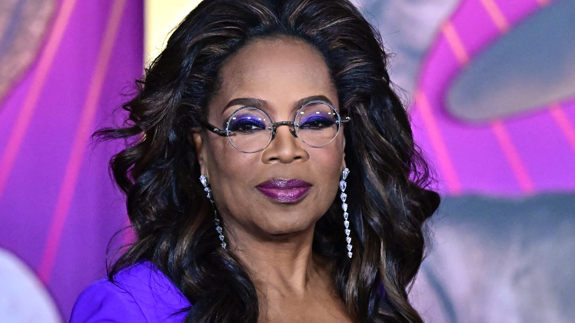 Oprah is leaving WeightWatchers board, giving away all her stock