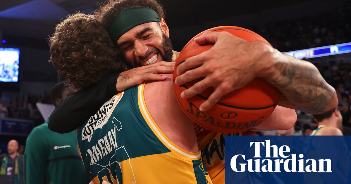 Tasmania JackJumpers snatch first NBL title in epic final series against Melbourne United | Basketball