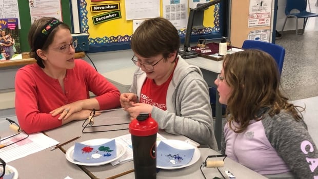 Guelph students among Canadian kids learning math concepts through Métis beading practices