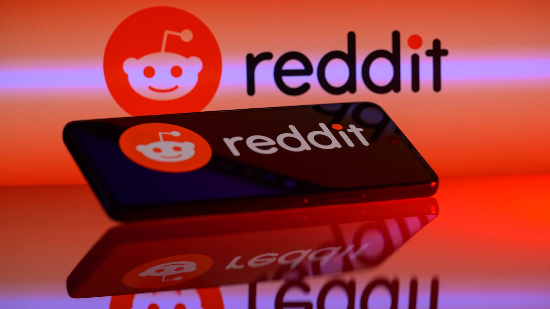 Reddit power users balk at chance to participate in IPO as debut nears
