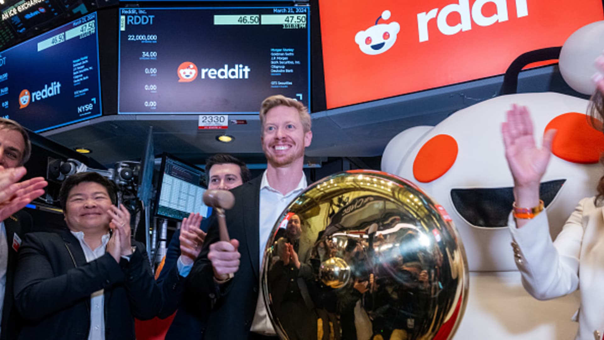 Reddit stock jumps 15% as post-IPO rally continues