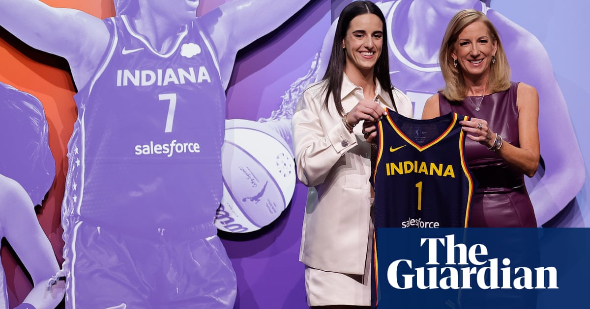 Caitlin Clark selected by Indiana Fever with first overall pick in WNBA draft | WNBA