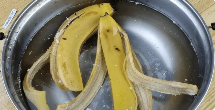 Boil Banana Peels For 15 Minutes And Drink The Water With An Empty Stomach To Treat These Five Sickness
