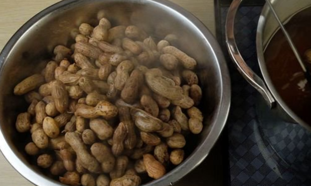 Do you still eat cooked groundnuts? See what it does to your body.