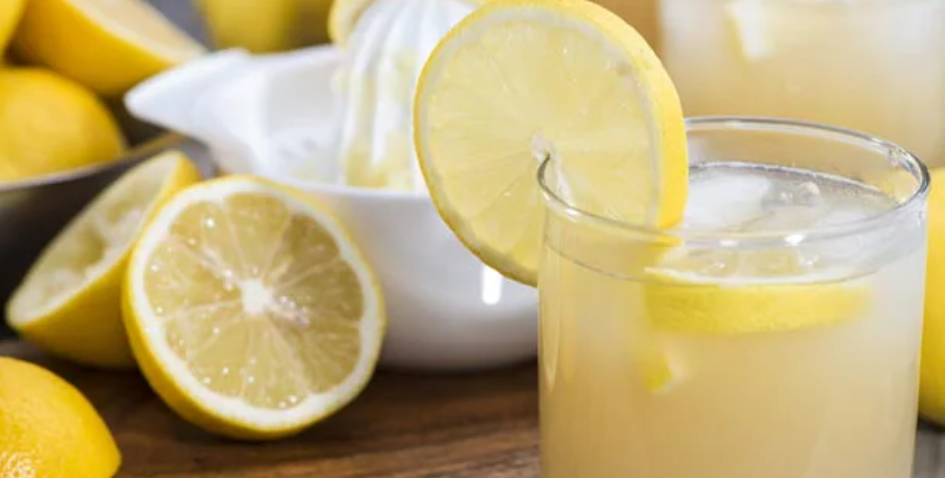 Reasons To Drink Lemon Water Every Morning On An Empty Stomach