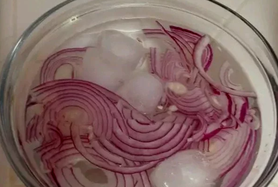 Reasons Why You Should Boil Onion And Drink The Water Regularly In Moderation