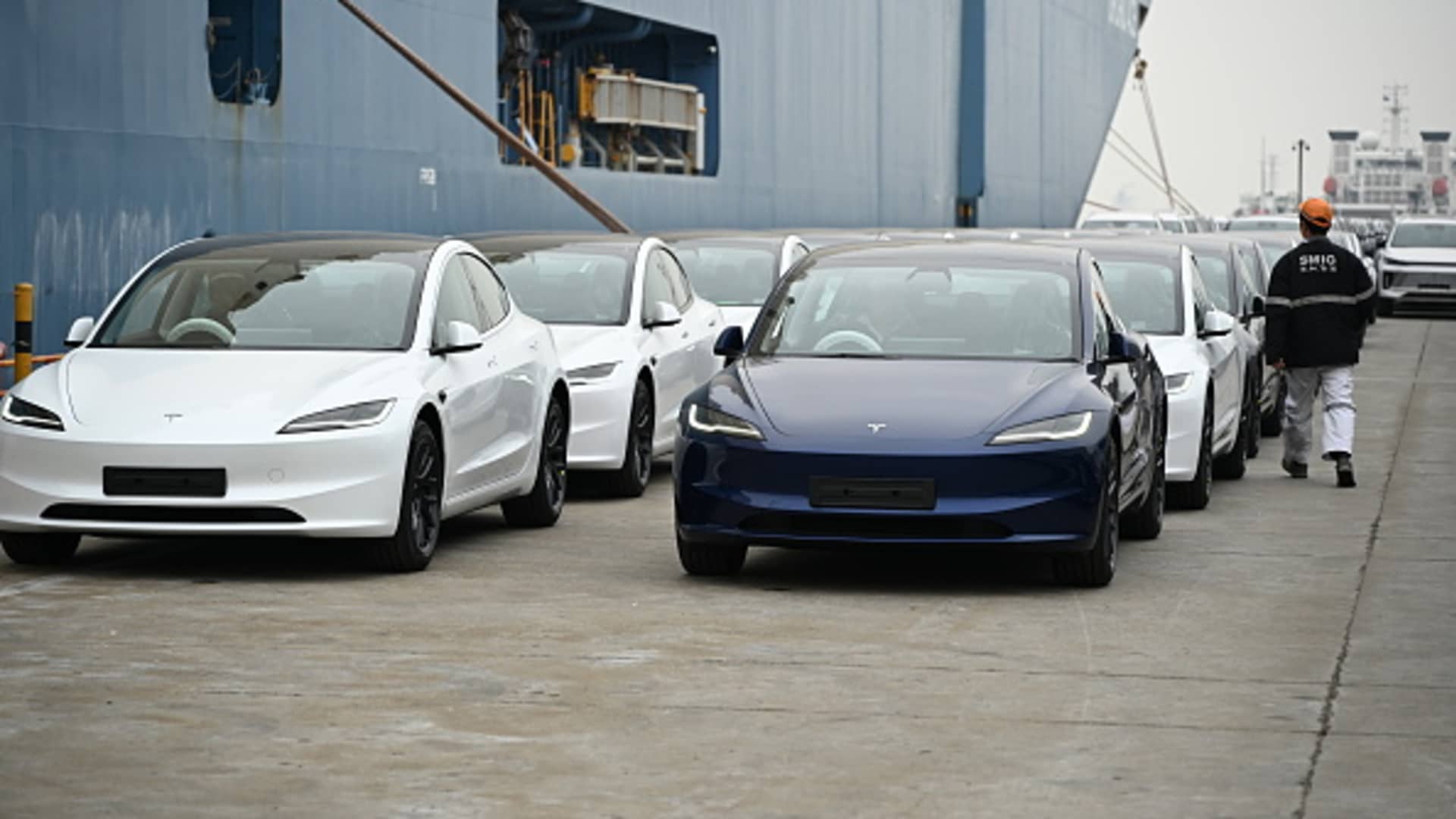 Tesla (TSLA) Q1 2024 vehicle delivery and production numbers