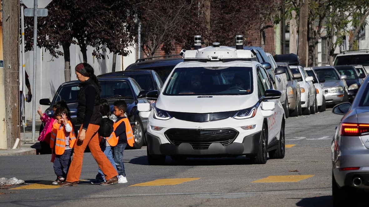 The divide over driverless taxis in San Francisco
