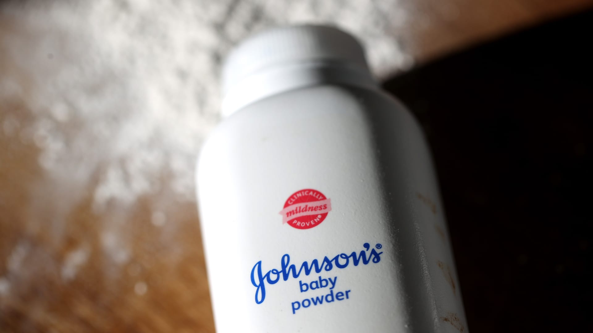 Study links talc to ovarian cancer, with implications for J&J