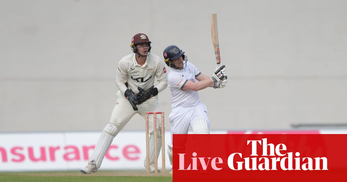 County cricket: Lancashire v Warwickshire, Kent v Essex and more – live | County Championship