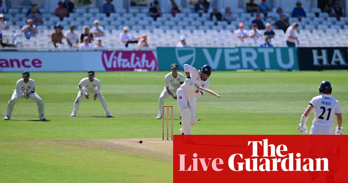 County cricket: Surrey beat Warwickshire, Nottingham v Lancashire, and more – live | County Championship