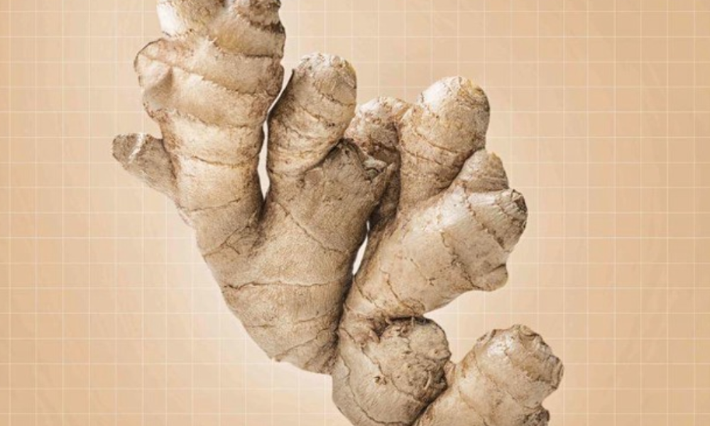 4 Ways Ginger Can Affect Your Medication, According to Health Experts
