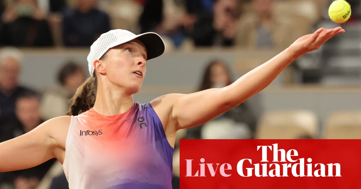 French Open 2024: Swiatek, Gauff and Sinner through but Rublev crashes out – live | French Open