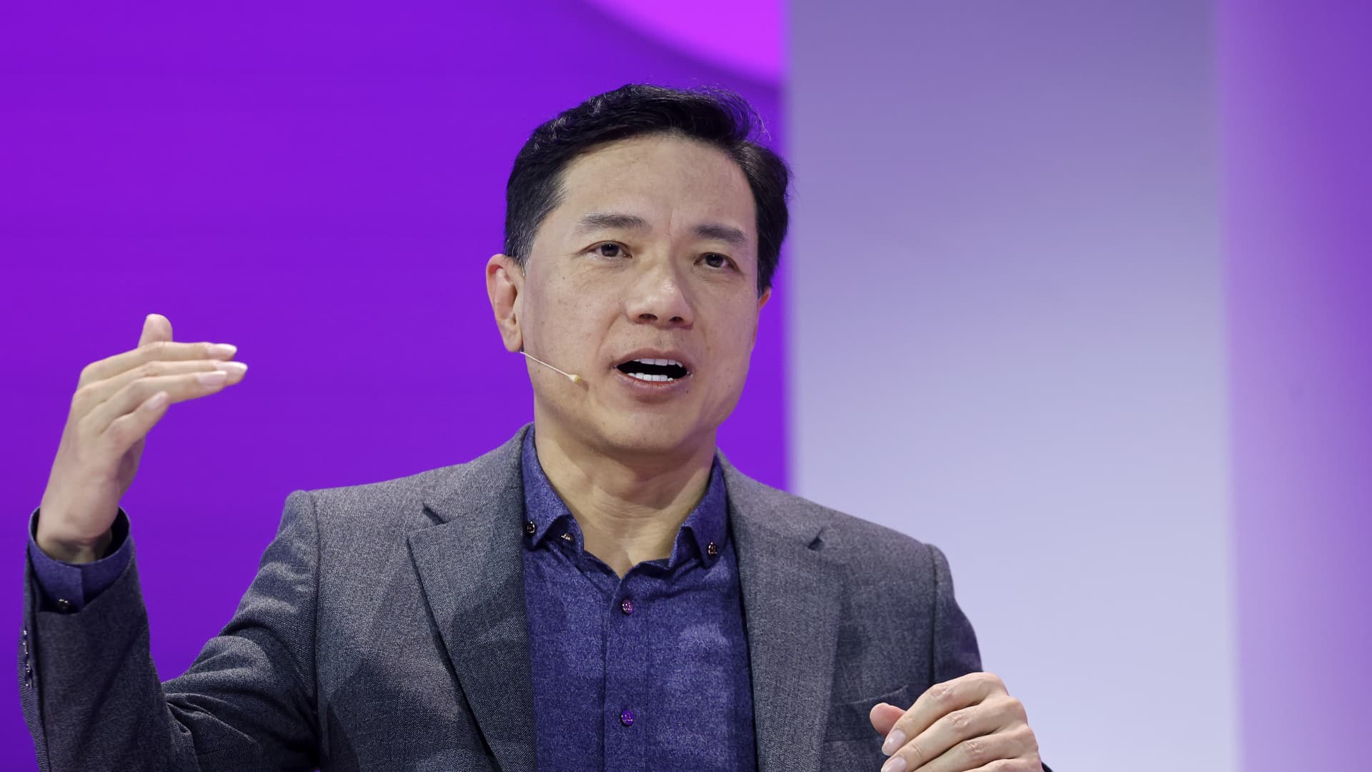 Artificial general intelligence more than 10 years away: Baidu CEO