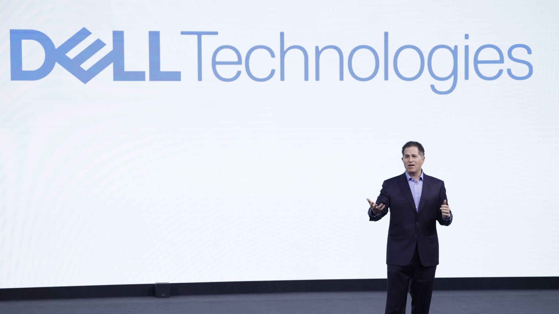 Dell shares tumble after first quarter earnings report