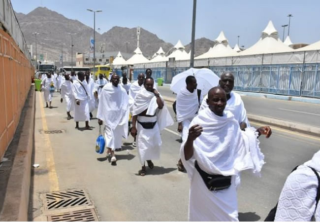 160 intending Osun pilgrims get N2.4m after delayed flight