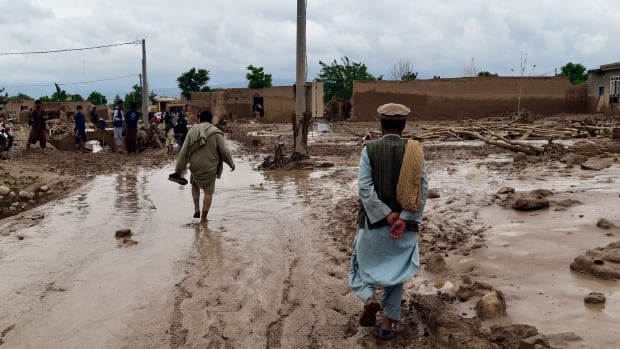 Flooding kills more than 300 in Afghanistan, UN agency says