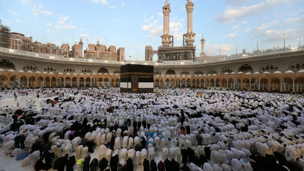 Muslims brave heat for final rites of Hajj pilgrimage