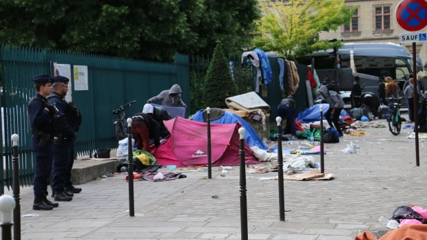 In Paris, police step up encampment evictions ahead of the Olympics