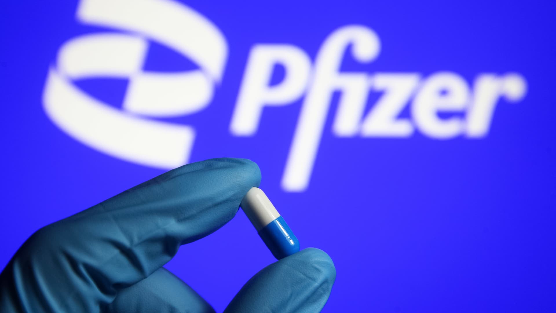 Pfizer weight loss pill moves forward as once-daily version