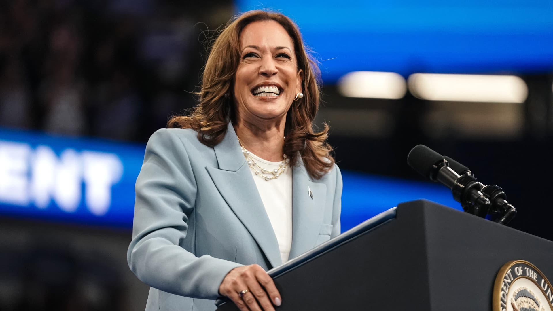 More than 100 techies sign VCs for Kamala pledge, backing VP Harris