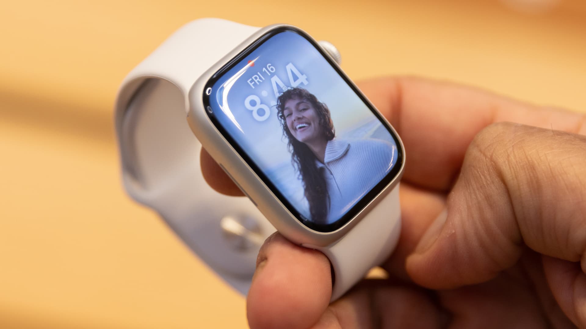 Too young for an iPhone? Apple promoting Apple Watch for kids