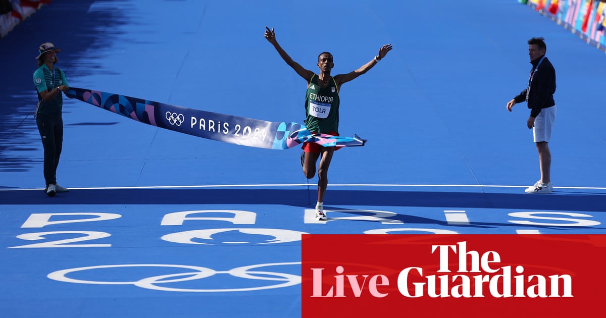 Paris Olympics day 15: Ethiopia’s Tola wins men’s marathon, climbing, diving and more – live | Paris Olympic Games 2024