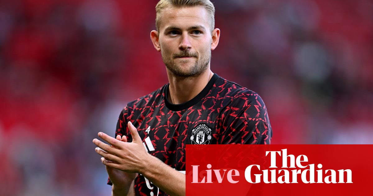 Manchester United v Fulham: Premier League – live | Premier League