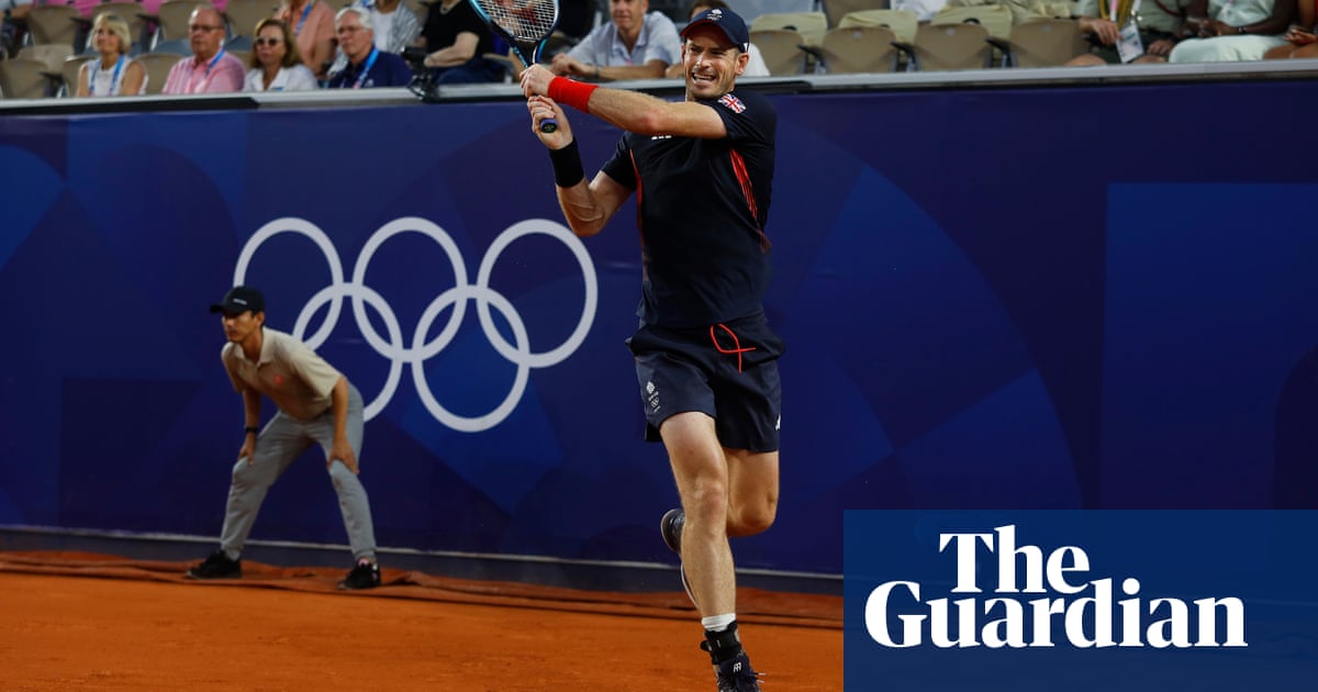 Battling Andy Murray does not go gently as curtain falls on career | Andy Murray