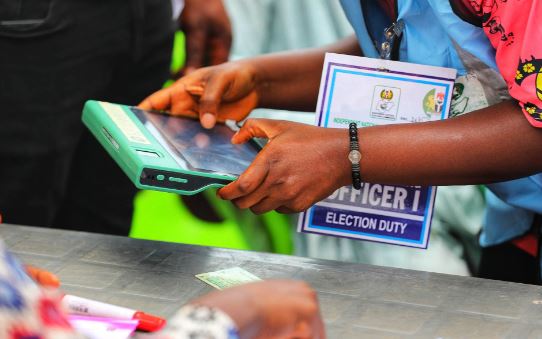 Voting delayed at Shaibu’s unit as BVAS malfunctions