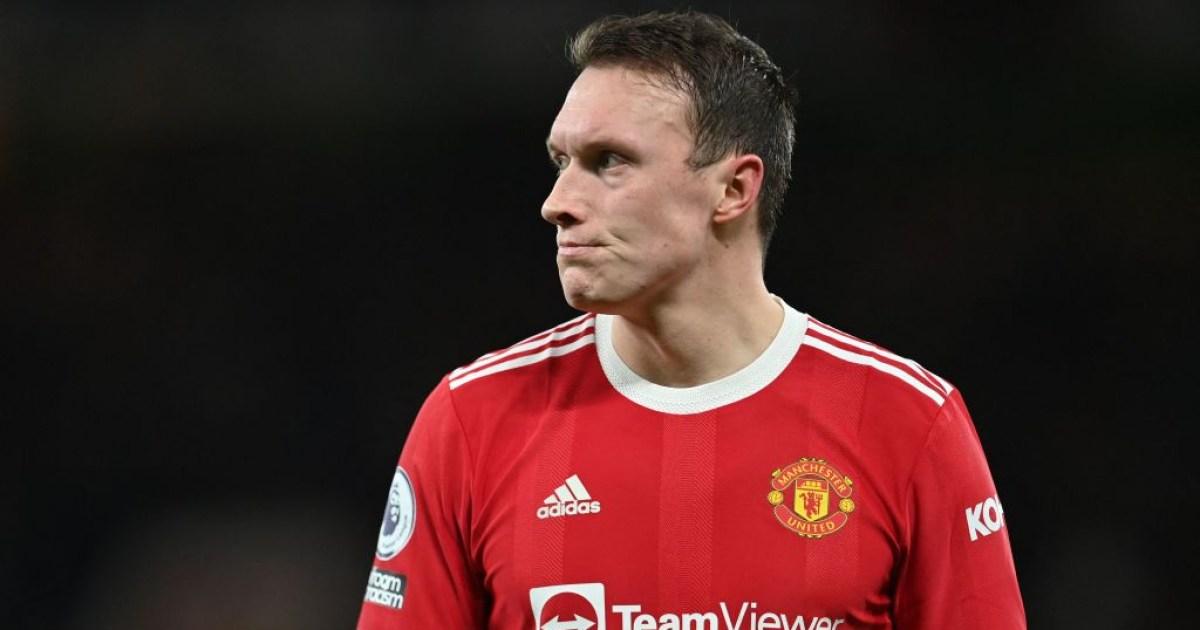 Former Manchester United star Phil Jones announces retirement at age 32 | Football