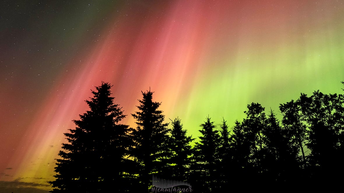 #TheMoment a photographer captured a colourful display of northern lights