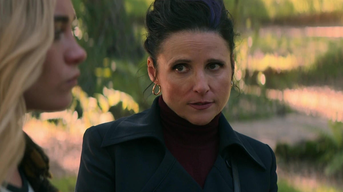 Julia-Louis Dreyfus Shares Hilarious Behind-The-Scenes "Footage" of Marvel Movie