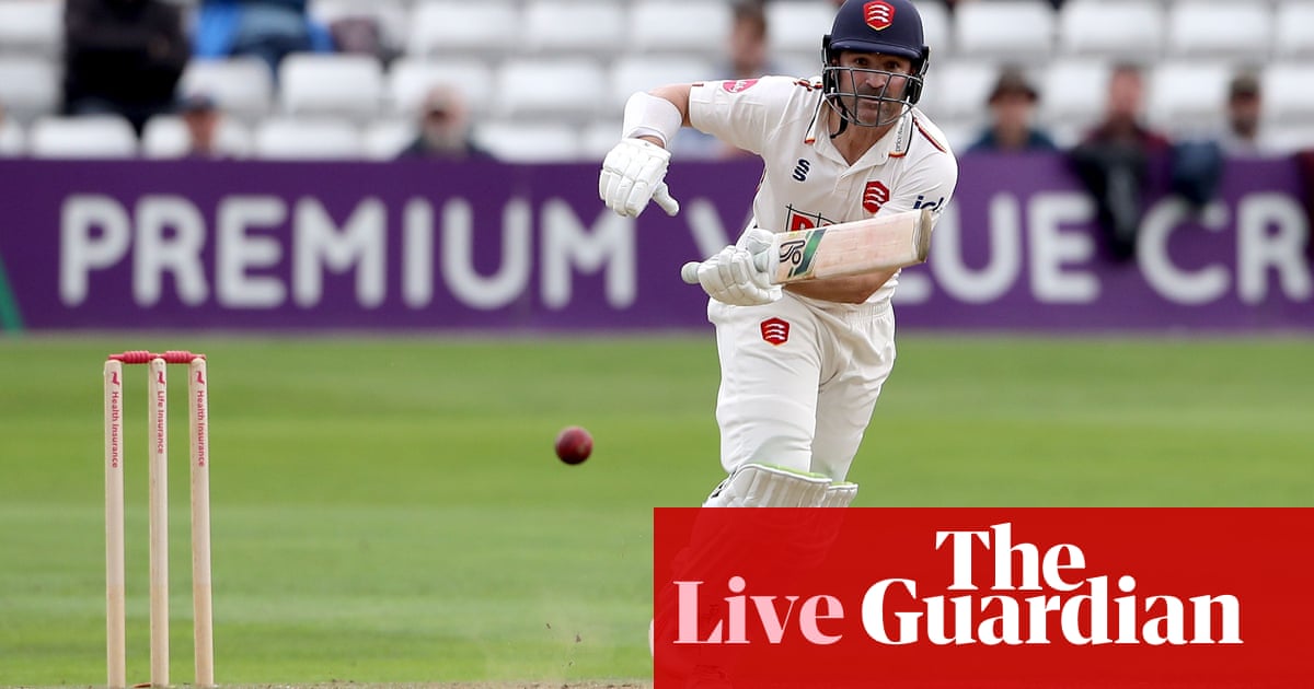 Worcestershire v Lancashire, Essex v Surrey: county cricket final day – live | County Championship