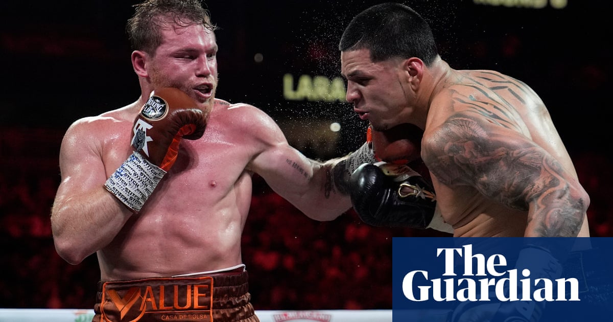 Canelo Álvarez dominates Edgar Berlanga by unanimous decision to retain titles | Boxing