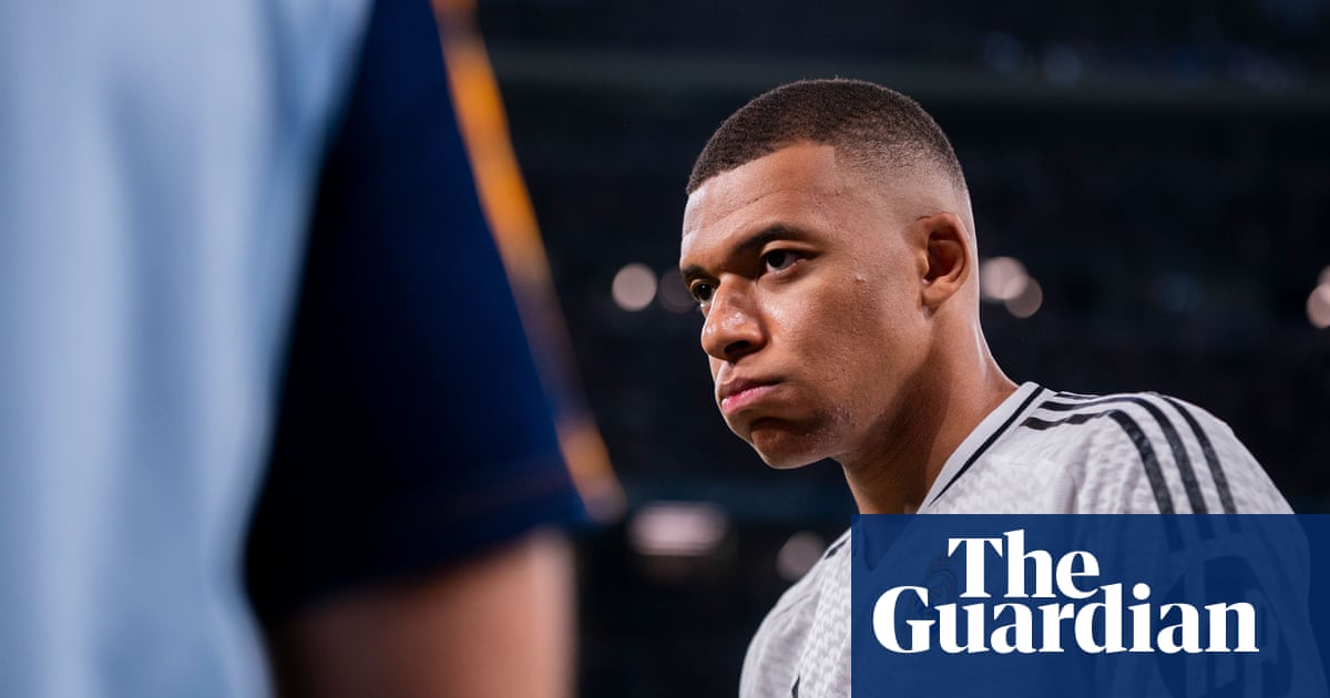 Real Madrid’s Kylian Mbappé a doubt for trip to Atlético due to muscle injury | Kylian Mbappé