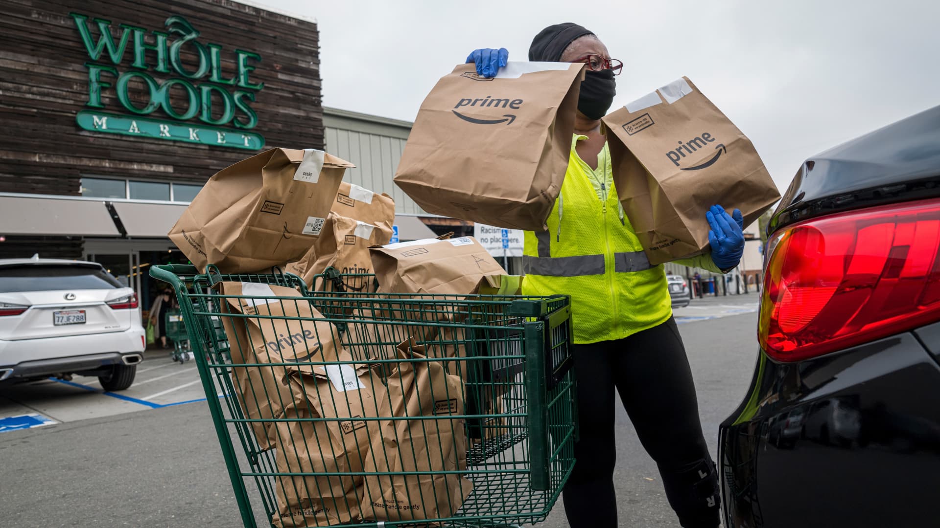 Amazon tests adding robot warehouses to Whole Foods