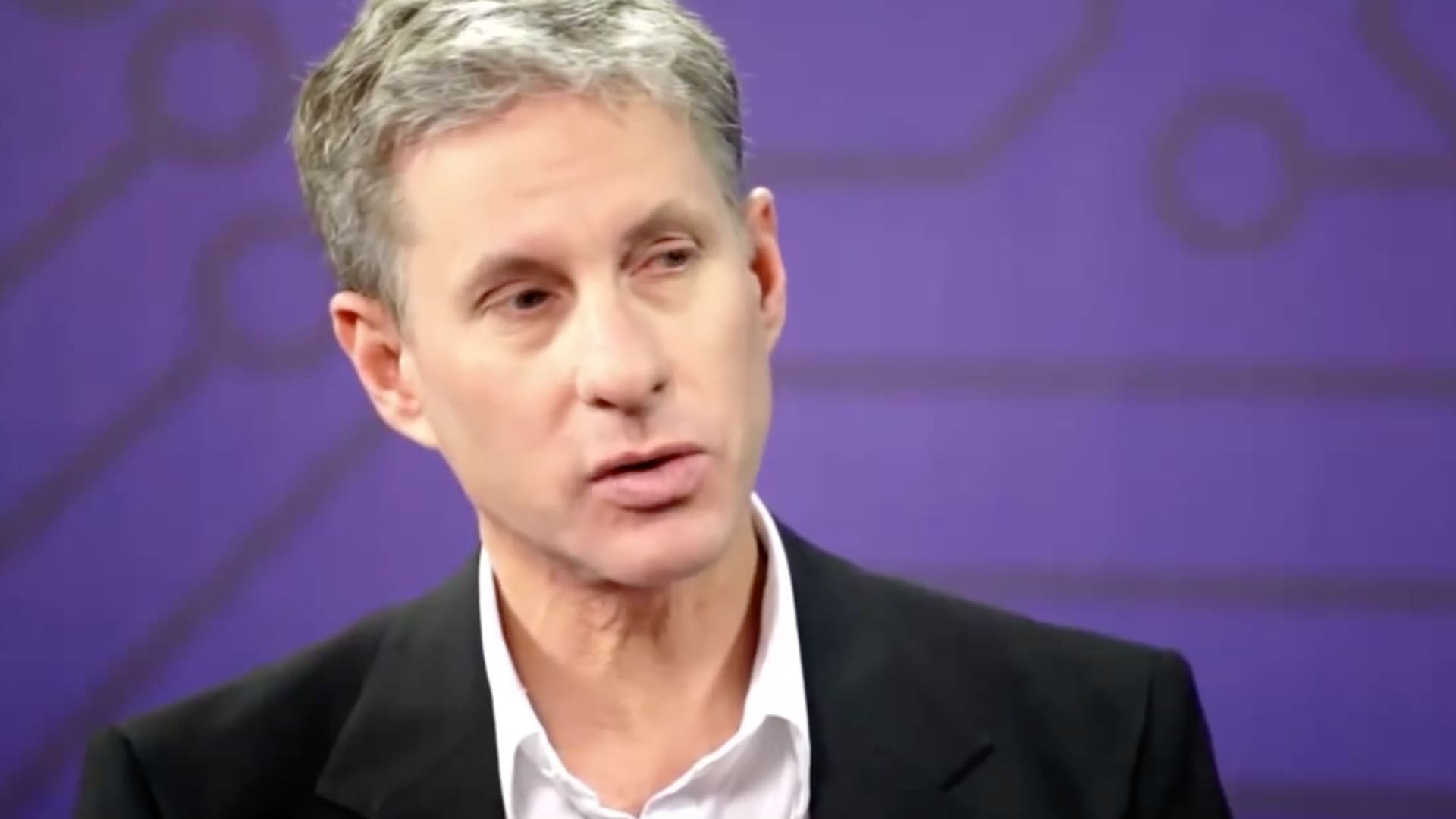 Kamala Harris got $1 million from Ripple’s Chris Larsen, crypto warms