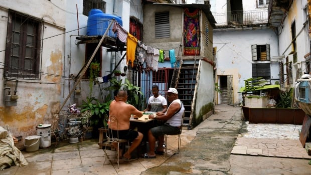 Cuba’s electrical grid collapses for 2nd time, prolonging countrywide blackout