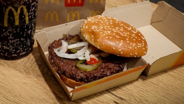 Slivered onions likely source of E. coli outbreak at U.S. McDonald’s, CDC says