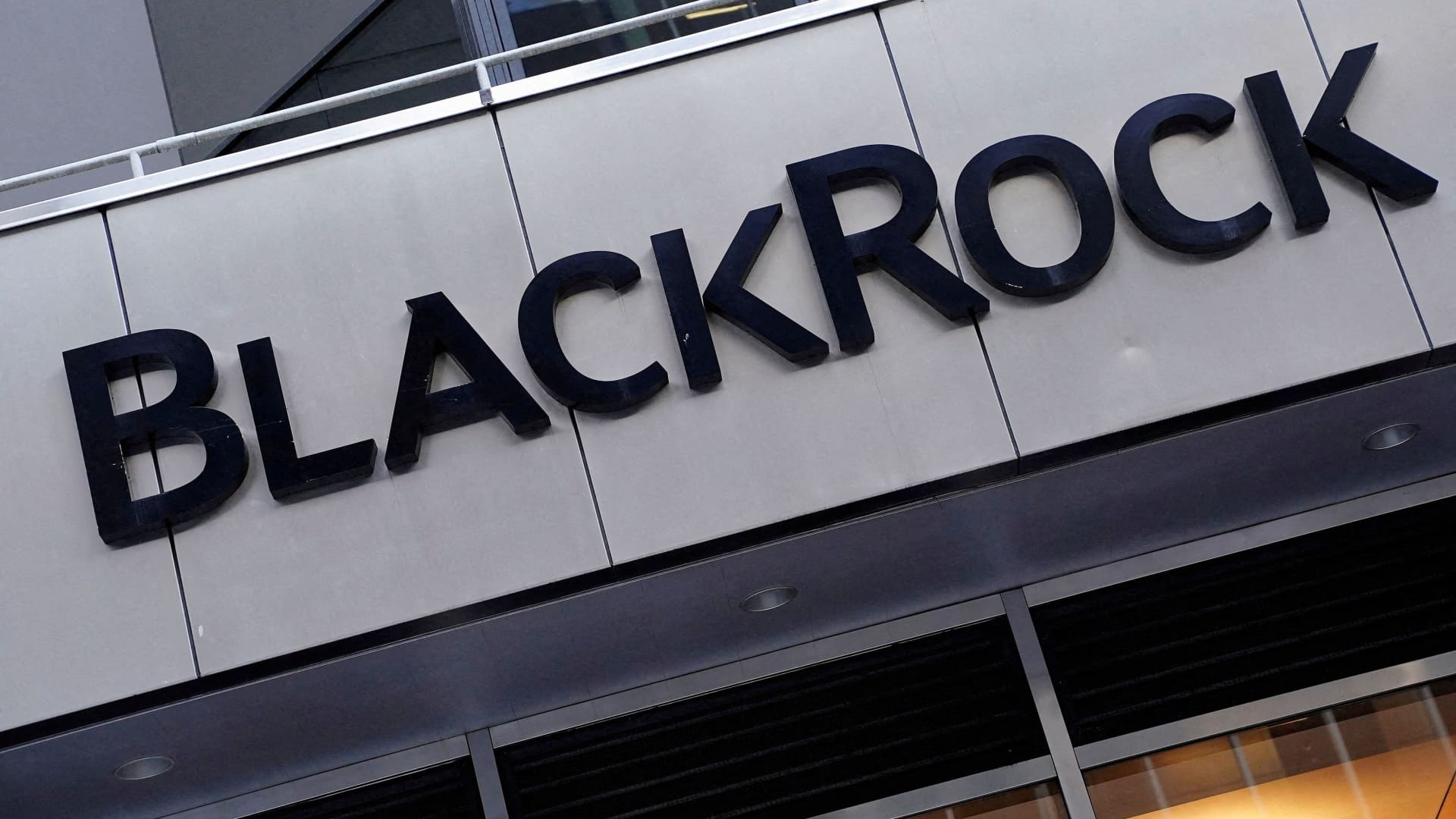 BlackRock expands tokenized money market fund to Polygon, other blockchains