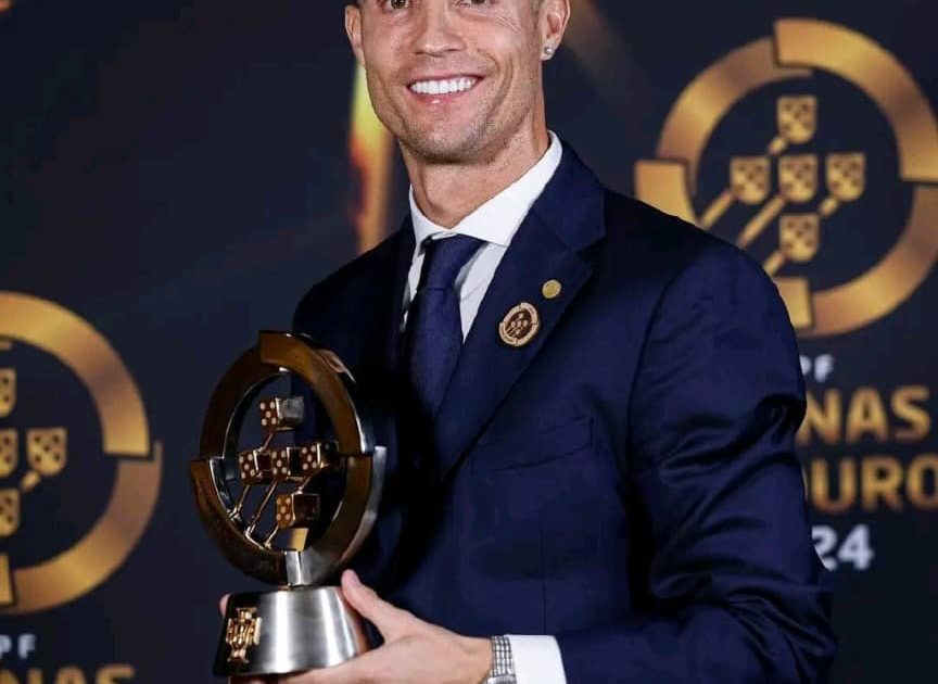 Portugal honour Cristiano Ronaldo with #QuinasDeOuro2024 award