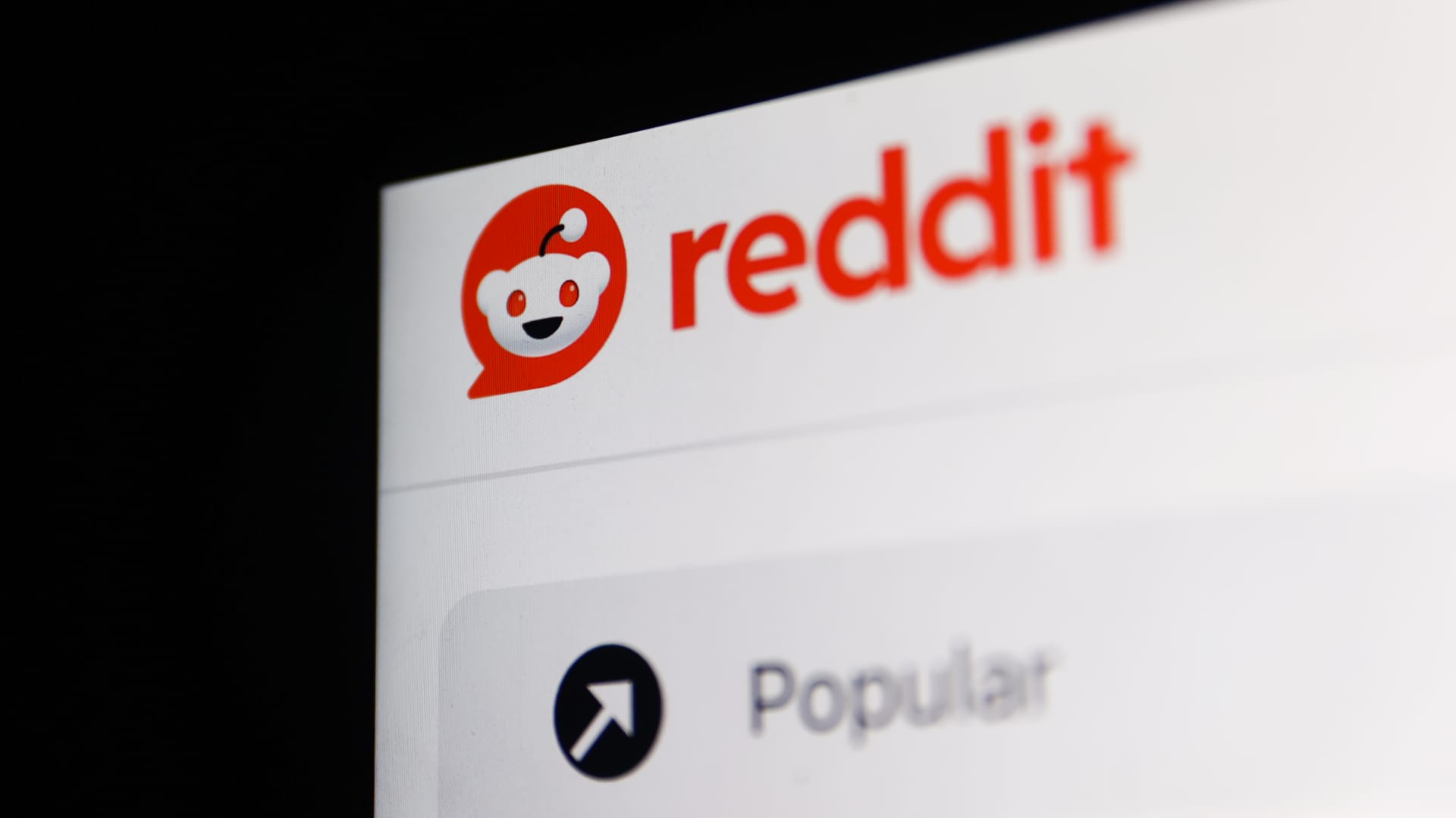 Reddit targets international users for ad growth, teases search feature