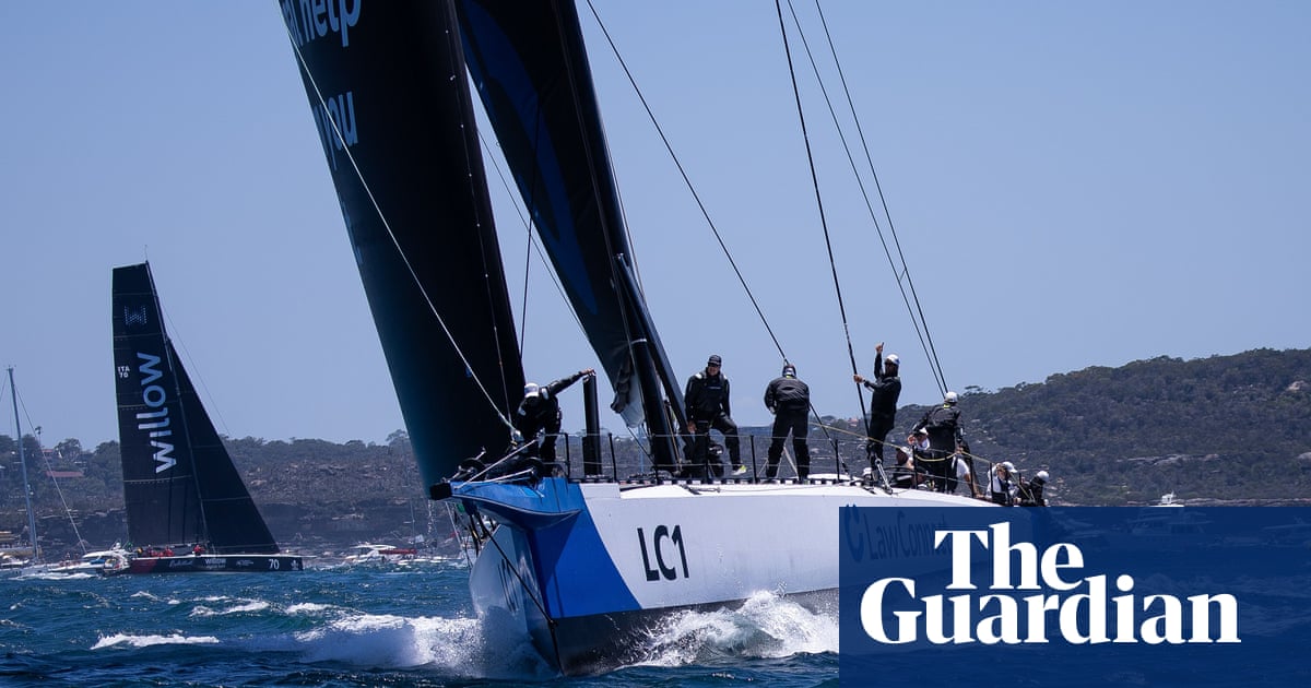 Sydney to Hobart yacht race: LawConnect leads after two deaths in wild weather leave fleet rocked | Sydney to Hobart yacht race