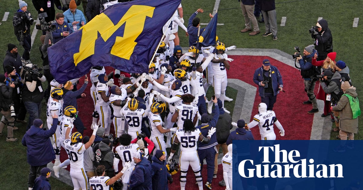 Has college football flag-planting really become a nationwide scourge in the US? | College football