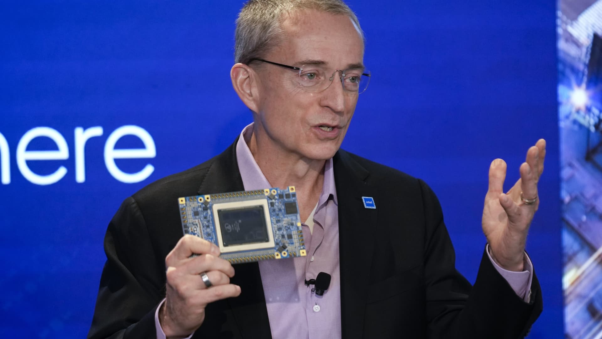 Intel slides as Gelsinger exit leaves chipmaker without a 'quick fix'