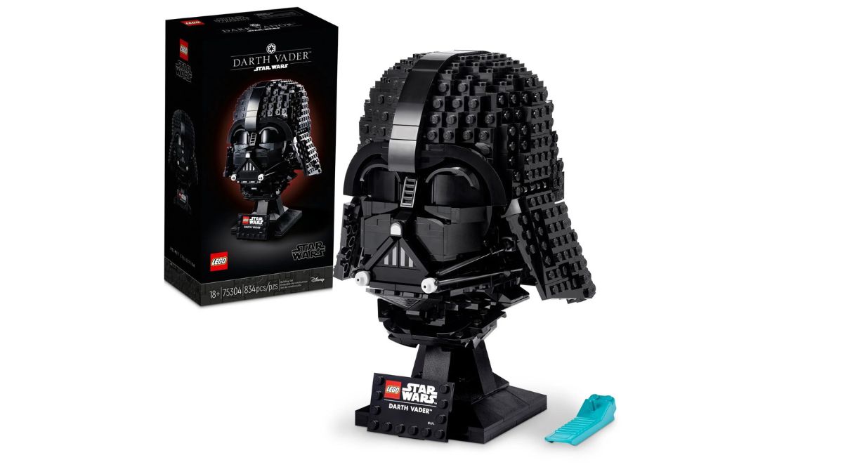 LEGO Darth Vader Helmet Is Cheaper Than Ever for Cyber Monday