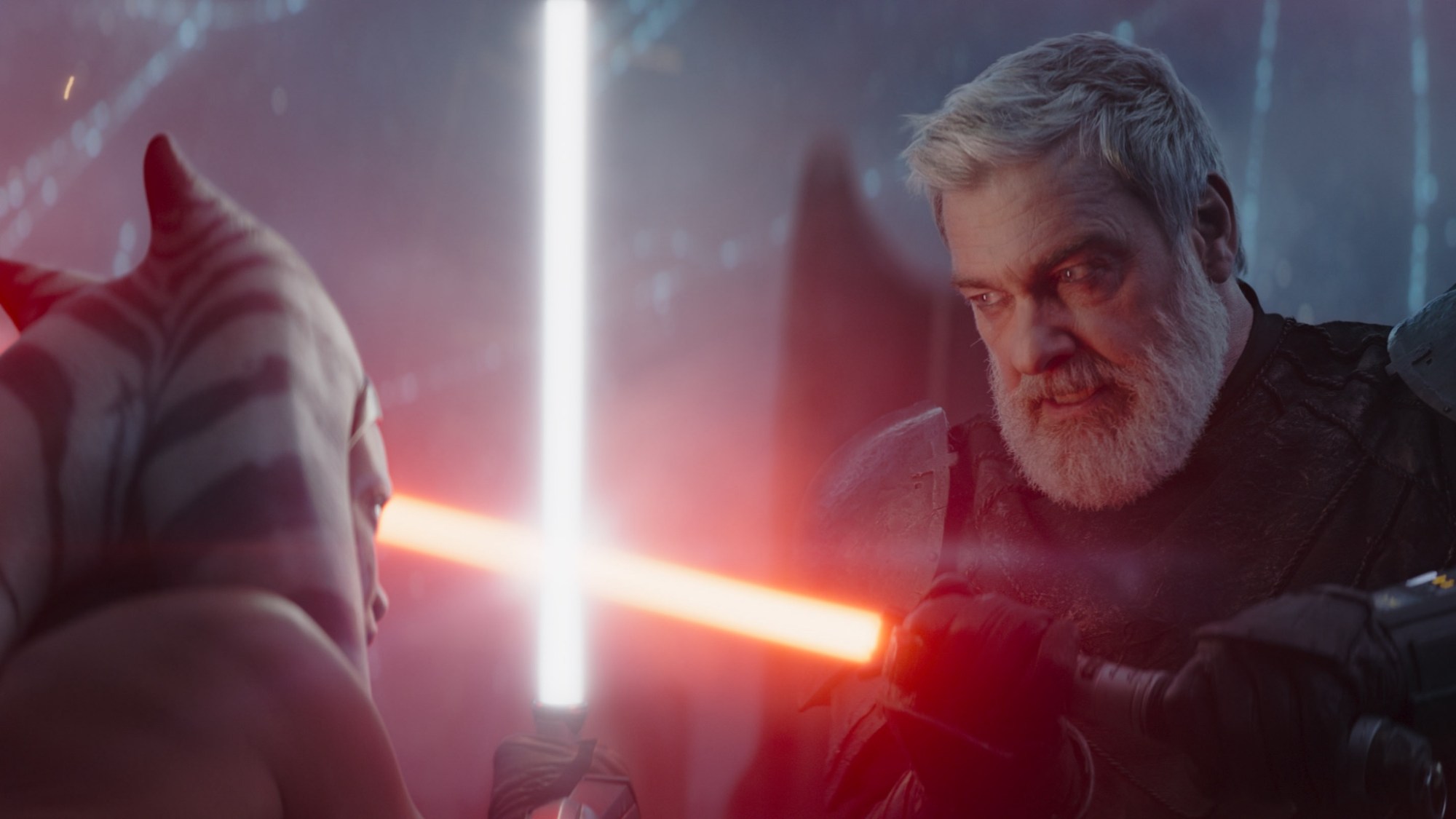 Ahsoka dueling Baylan Skoll